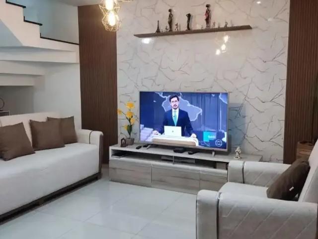 Casa / Sobrado para Venda em Jacareí/SP Loteamento Villa Branca 3 Quartos