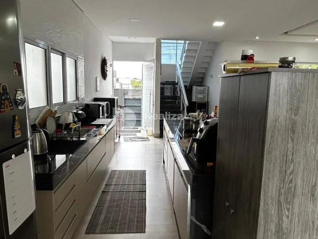 Casa / Sobrado para Venda em Jacareí/SP Loteamento Villa Branca 3 Quartos
