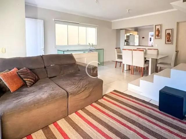 Casa / Sobrado para Venda em Jacareí/SP Loteamento Villa Branca 3 Quartos