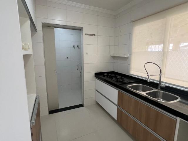 Casa / Sobrado para Venda em Jacareí/SP Loteamento Villa Branca 3 Quartos