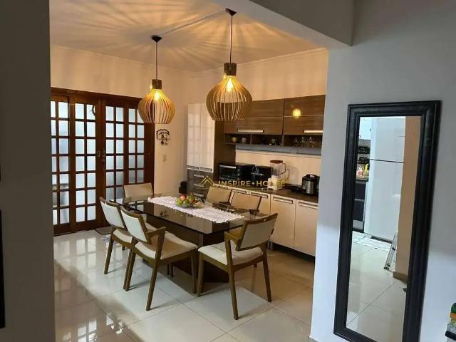 Casa / Sobrado para Venda em Jacareí/SP Loteamento Villa Branca 3 Quartos