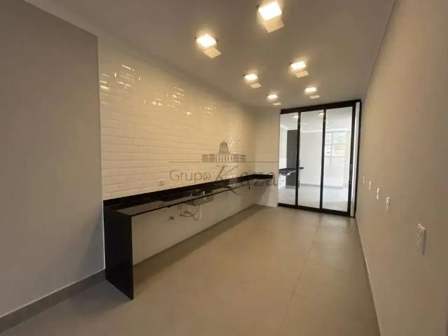 Casa / Sobrado para Venda em Jacareí/SP Loteamento Villa Branca 3 Quartos