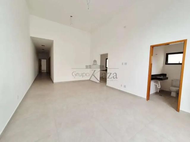Casa / Sobrado para Venda em Jacareí/SP Loteamento Villa Branca 3 Quartos
