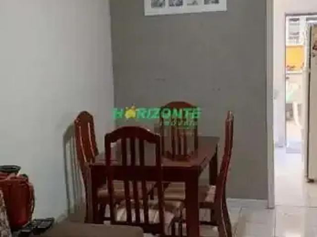 Casa / Sobrado para Venda em Jacareí/SP Parque Califórnia 2 Quartos