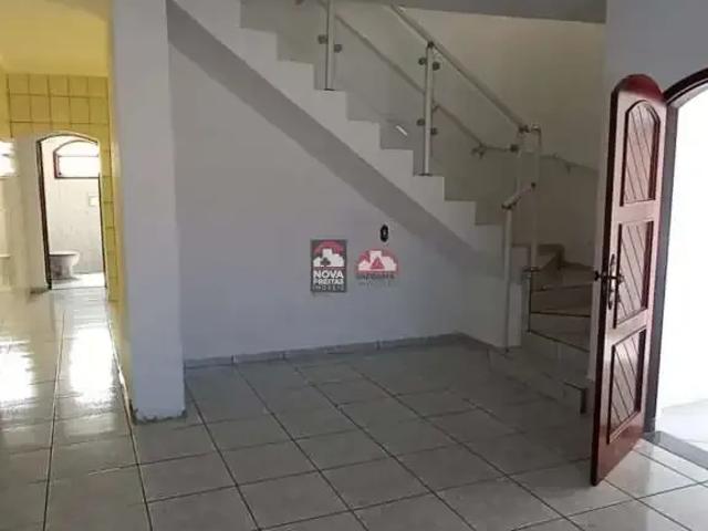Casa / Sobrado para Venda em Jacareí/SP Parque dos Príncipes 4 Quartos