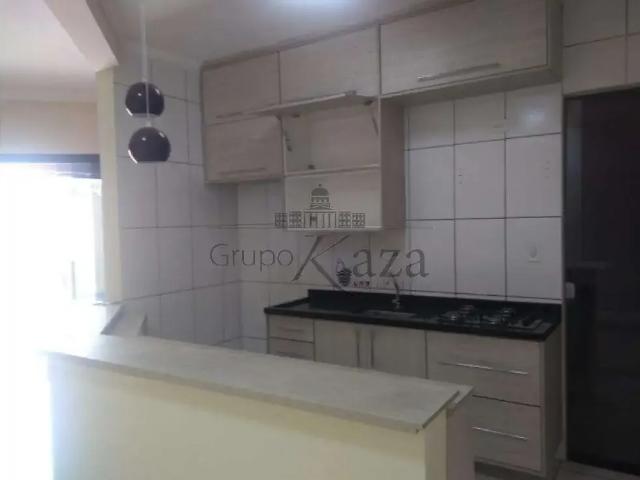 Casa / Sobrado para Venda em Jacareí/SP Parque Imperial 2 Quartos