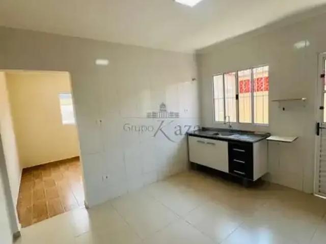 Casa / Sobrado para Venda em Jacareí/SP Parque Santo Antônio 2 Quartos