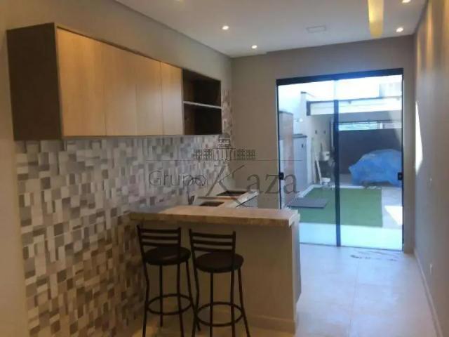Casa / Sobrado para Venda em Jacareí/SP Residencial Santa Paula 2 Quartos