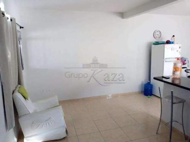 Casa / Sobrado para Venda em Jacareí/SP Residencial Parque dos Sinos 2 Quartos