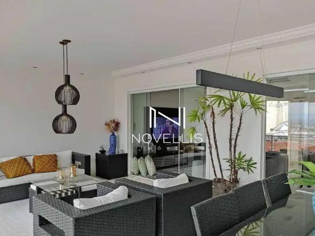 Casa / Sobrado para Venda em Jacareí/SP Vila Aprazível 3 Quartos