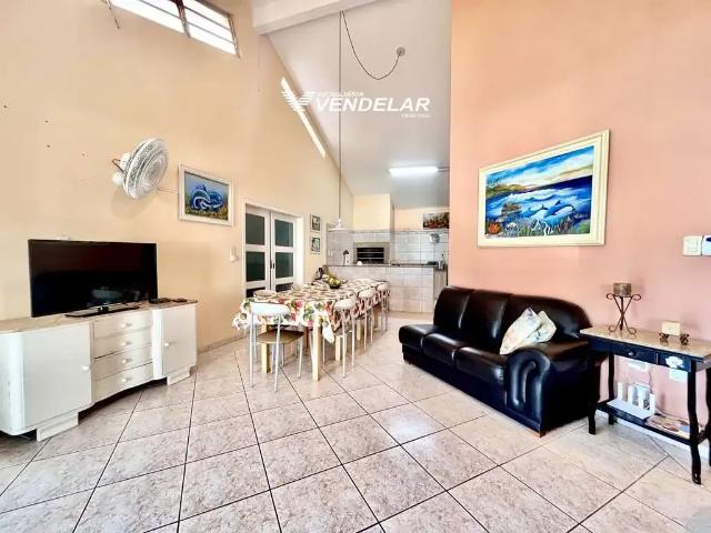 Casa / Sobrado para Venda em Jaguaruna/SC Balneário Arroio Corrente 4 Quartos