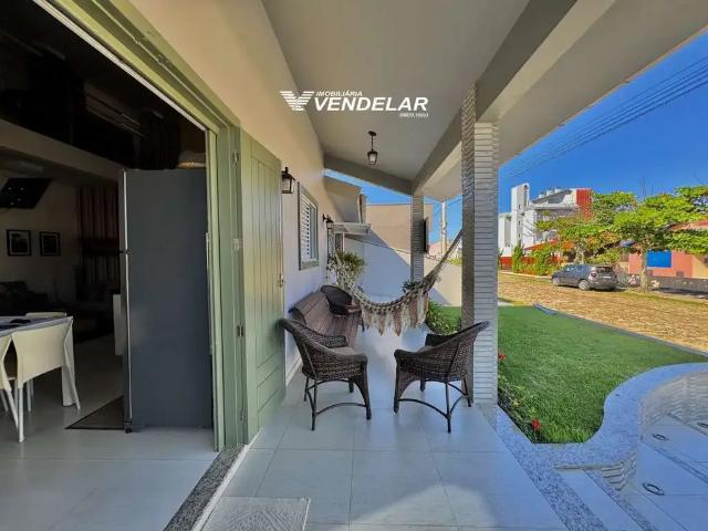 Casa / Sobrado para Venda em Jaguaruna/SC Balneário Arroio Corrente 4 Quartos
