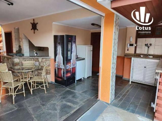 Casa / Sobrado para Venda em Jaguariúna/SP Vila São Francisco 6 Quartos