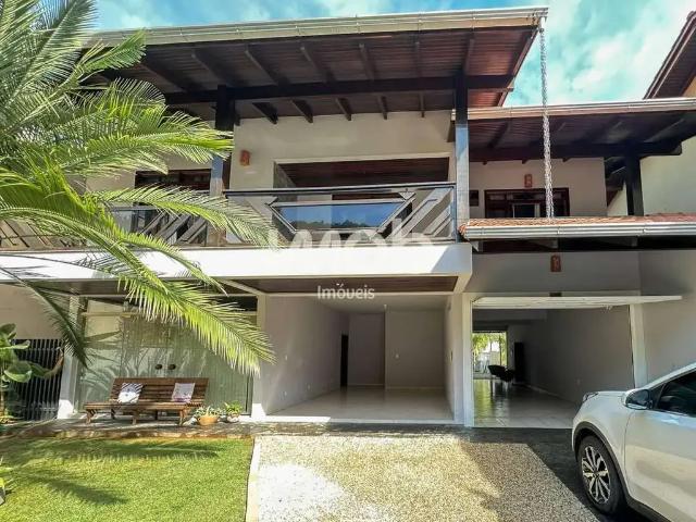 Casa / Sobrado para Venda em Jaraguá do Sul/SC Nova Brasília 4 Quartos