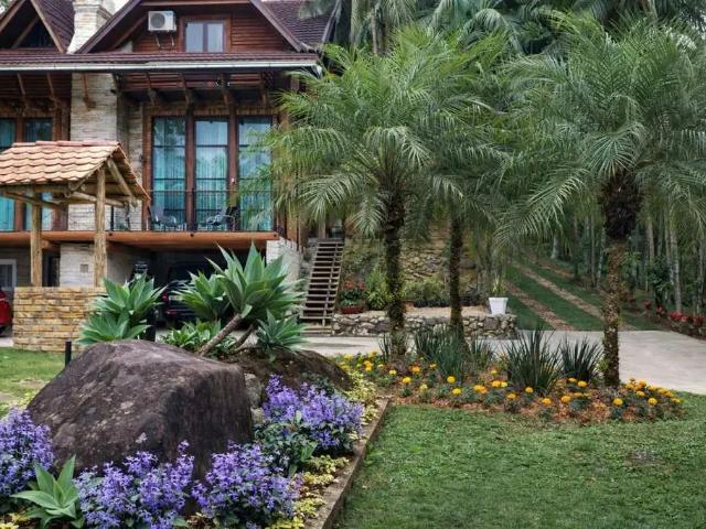 Casa / Sobrado para Venda em Jaraguá do Sul/SC Barra do Rio Cerro 3 Quartos