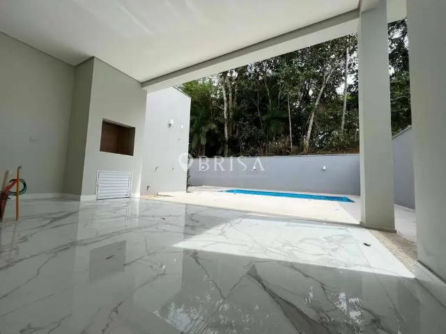 Casa / Sobrado para Venda em Jaraguá do Sul/SC Barra do Rio Cerro 3 Quartos