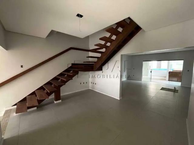 Casa / Sobrado para Venda em Jaraguá do Sul/SC Barra do Rio Cerro 3 Quartos