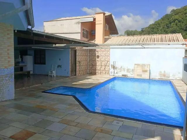 Casa / Sobrado para Venda em Jaraguá do Sul/SC Barra do Rio Cerro 3 Quartos
