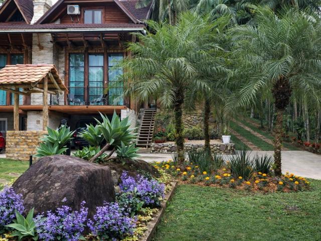 Casa / Sobrado para Venda em Jaraguá do Sul/SC Barra do Rio Cerro 3 Quartos