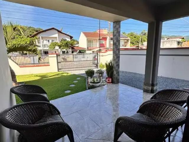 Casa / Sobrado para Venda em Jaraguá do Sul/SC Barra do Rio Cerro 3 Quartos