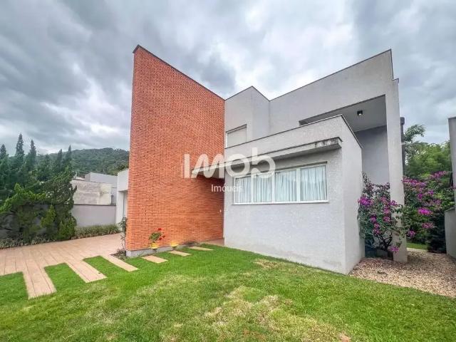 Casa / Sobrado para Venda em Jaraguá do Sul/SC Barra do Rio Cerro 3 Quartos
