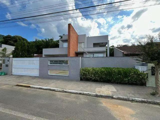 Casa / Sobrado para Venda em Jaraguá do Sul/SC Barra do Rio Cerro 3 Quartos
