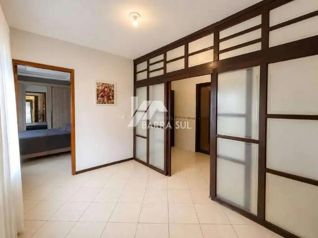 Casa / Sobrado para Venda em Jaraguá do Sul/SC Barra do Rio Cerro 3 Quartos