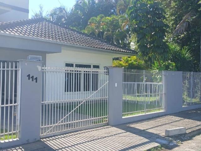 Casa / Sobrado para Venda em Jaraguá do Sul/SC Centro 4 Quartos