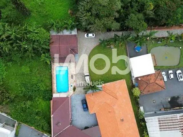 Casa / Sobrado para Venda em Jaraguá do Sul/SC Estrada Nova 8 Quartos