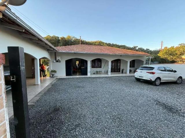 Casa / Sobrado para Venda em Jaraguá do Sul/SC Estrada Nova 3 Quartos