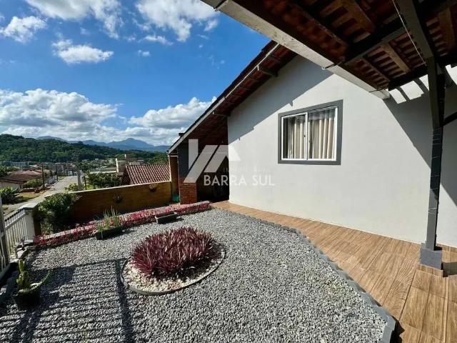 Casa / Sobrado para Venda em Jaraguá do Sul/SC Estrada Nova 3 Quartos