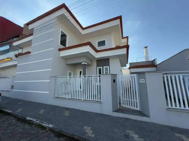 Casa / Sobrado para Venda em Jaraguá do Sul/SC Ilha da Figueira 4 Quartos