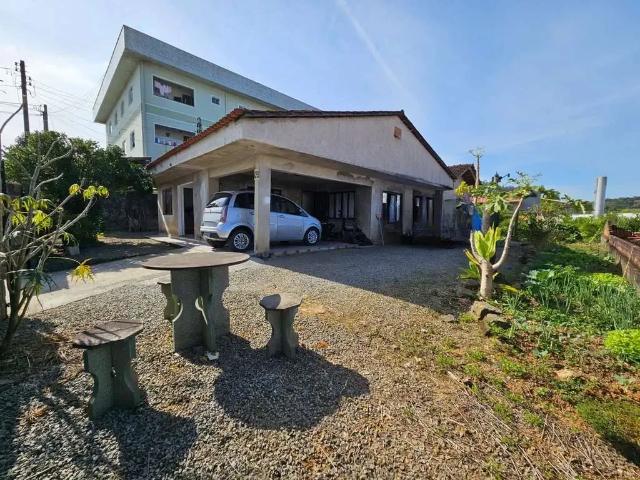 Casa / Sobrado para Venda em Jaraguá do Sul/SC Jaraguá 99 3 Quartos
