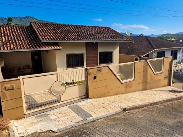 Casa / Sobrado para Venda em Jaraguá do Sul/SC Jaraguá Esquerdo 3 Quartos