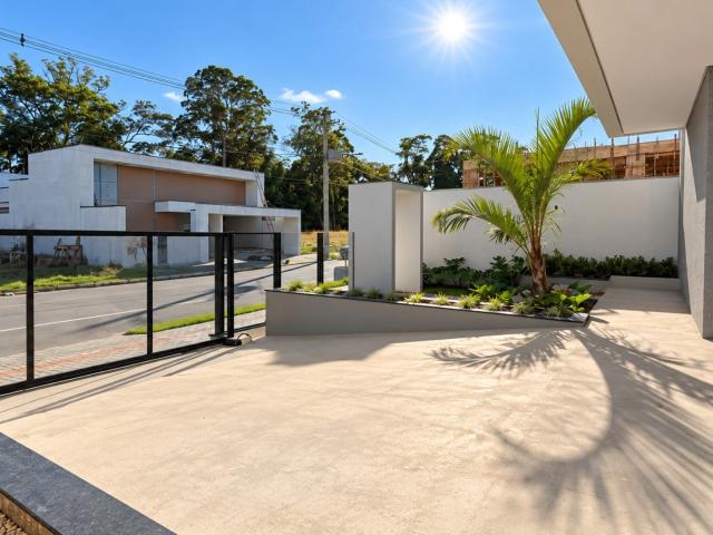 Casa / Sobrado para Venda em Jaraguá do Sul/SC Rau 4 Quartos