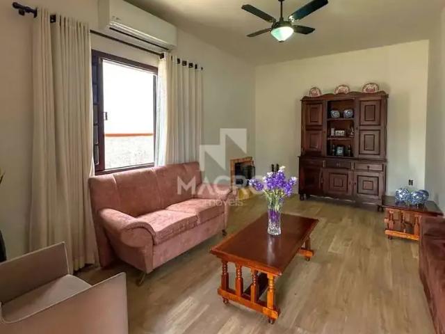 Casa / Sobrado para Venda em Jaraguá do Sul/SC Rau 4 Quartos