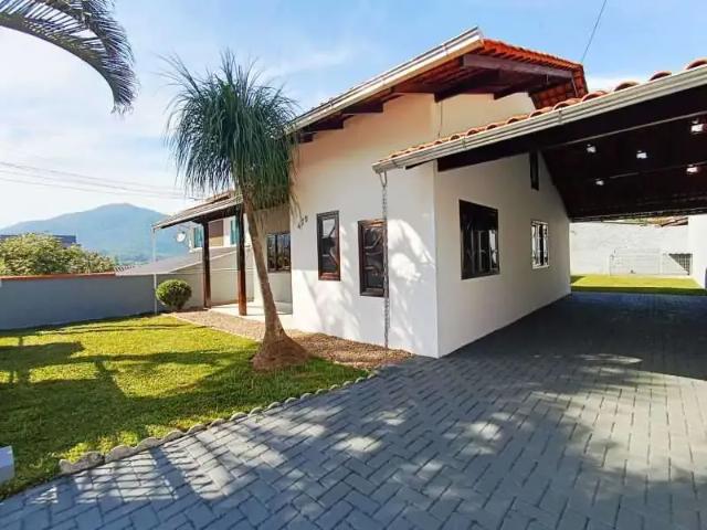 Casa / Sobrado para Venda em Jaraguá do Sul/SC Rau 2 Quartos
