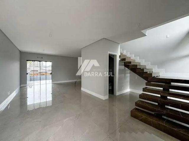 Casa / Sobrado para Venda em Jaraguá do Sul/SC Rau 2 Quartos