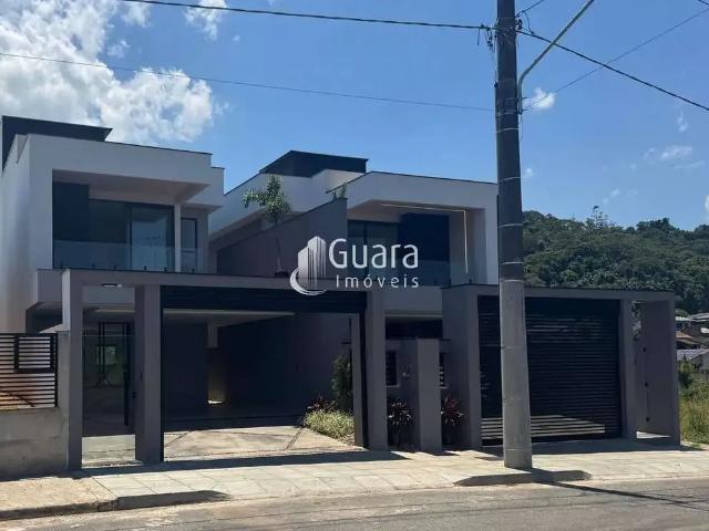 Casa / Sobrado para Venda em Jaraguá do Sul/SC Três Rios do Norte 3 Quartos