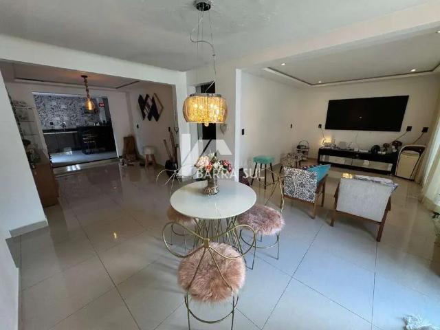 Casa / Sobrado para Venda em Jaraguá do Sul/SC Vila Lenzi 5 Quartos