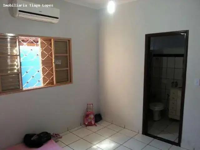 Casa / Sobrado para Venda em Jardinópolis/SP Centro 2 Quartos