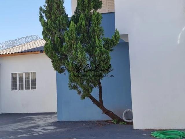 Casa / Sobrado para Venda em Jardinópolis/SP Centro 4 Quartos