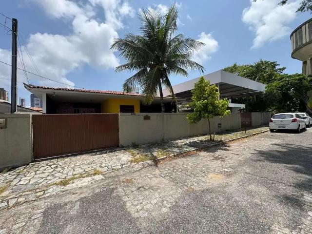 Casa / Sobrado para Venda em João Pessoa/PB Miramar 4 Quartos