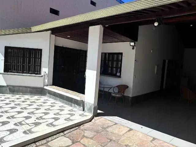 Casa / Sobrado para Venda em João Pessoa/PB Bessa 4 Quartos