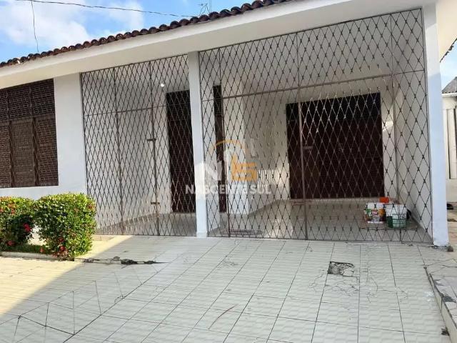 Casa / Sobrado para Venda em João Pessoa/PB Estados 3 Quartos