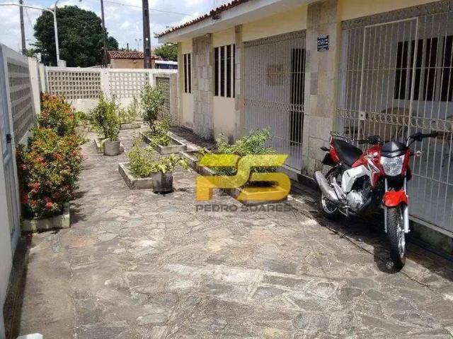 Casa / Sobrado para Venda em João Pessoa/PB Estados 3 Quartos