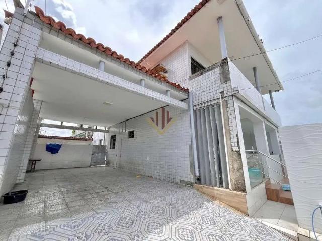 Casa / Sobrado para Venda em João Pessoa/PB Ipês 4 Quartos