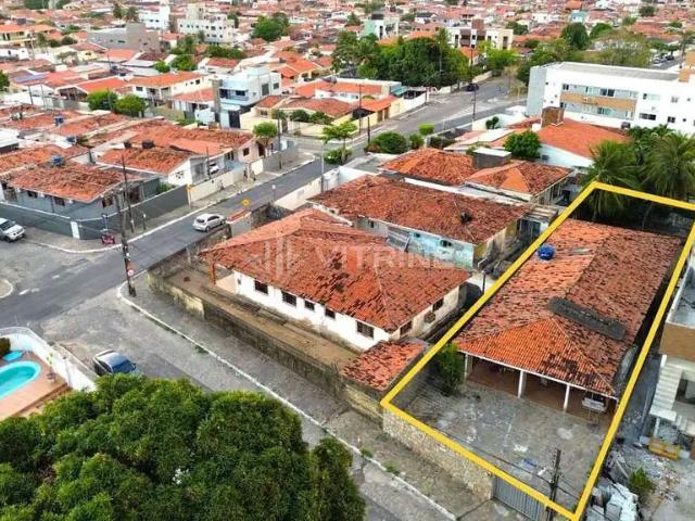 Casa / Sobrado para Venda em João Pessoa/PB Ipês 4 Quartos