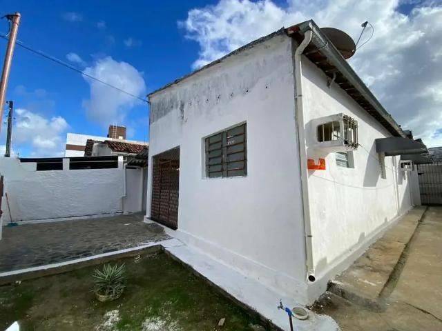 Casa / Sobrado para Venda em João Pessoa/PB Jaguaribe 3 Quartos