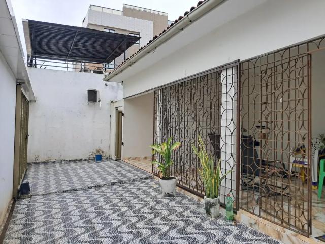 Casa / Sobrado para Venda em João Pessoa/PB João Paulo II 3 Quartos
